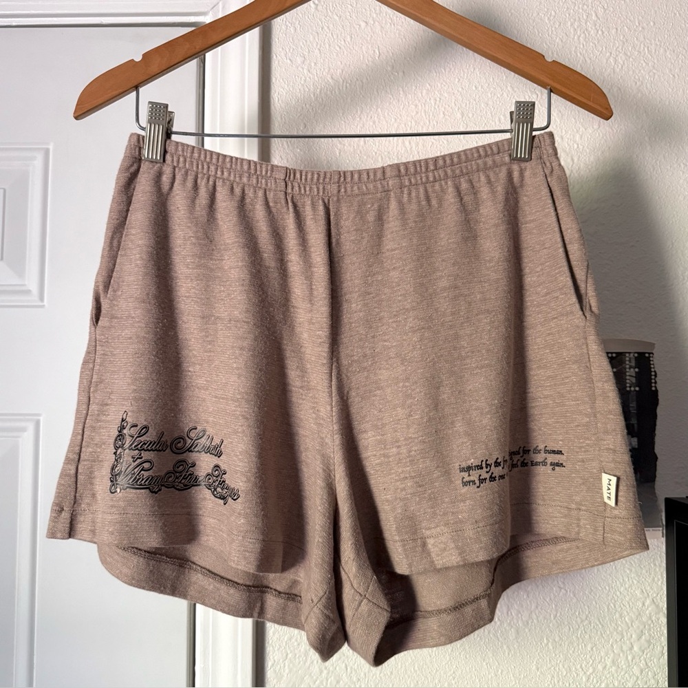 MATE THE LABEL ran organic cotton Turkish hemp high rise athletic shorts